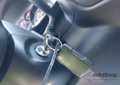 2021 Chevrolet Silverado 1500 4Wd Short Bed Custom Trail Boss z USA, uszkodzony, nr VIN 1GCPYCEF4MZ173074